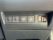 Peugeot 2008 1.2 2008 Allure Premium PureTech S/S 5dr 31