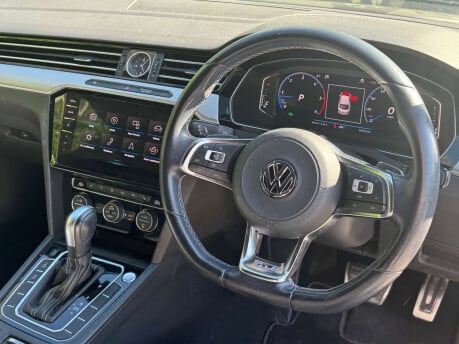 Volkswagen Arteon 2.0 Arteon R-Line TDI Semi-Auto 5dr 9