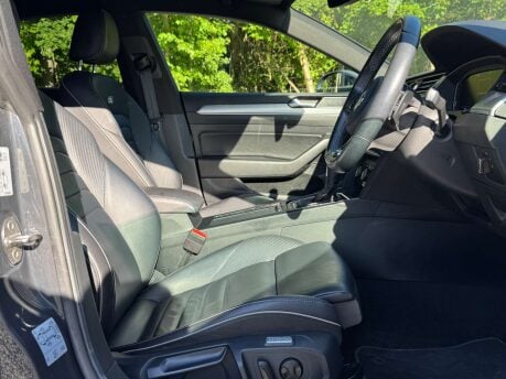 Volkswagen Arteon 2.0 Arteon R-Line TDI Semi-Auto 5dr 15