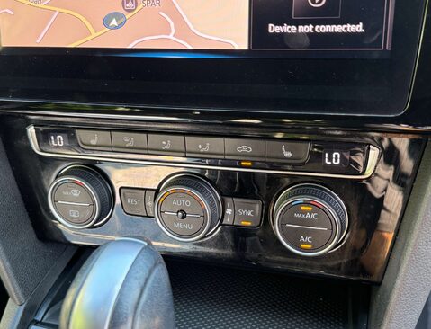 Volkswagen Arteon 2.0 Arteon R-Line TDI Semi-Auto 5dr 29