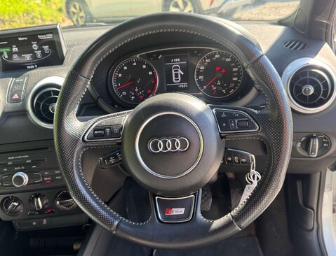 Audi A1 1.4 A1 S Line Style Edition TFSI 3dr 11