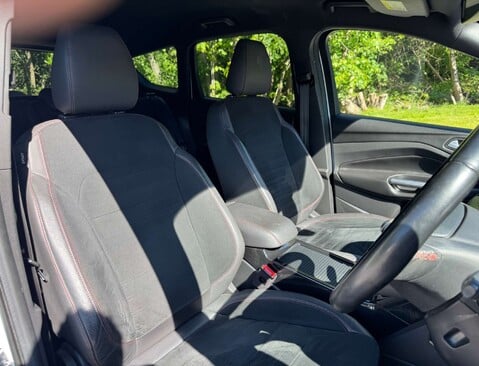 Ford Kuga 2.0 Kuga ST-Line TDCi 4x4 4WD 5dr 11