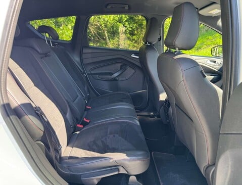 Ford Kuga 2.0 Kuga ST-Line TDCi 4x4 4WD 5dr 27