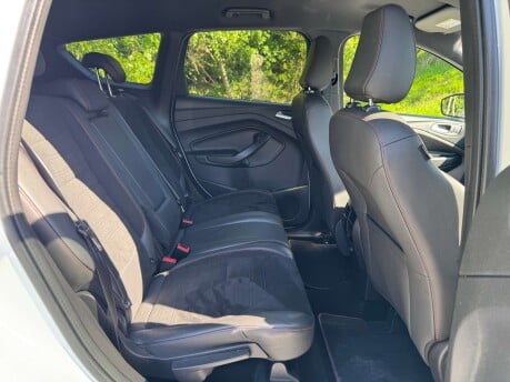 Ford Kuga 2.0 Kuga ST-Line TDCi 4x4 4WD 5dr 27
