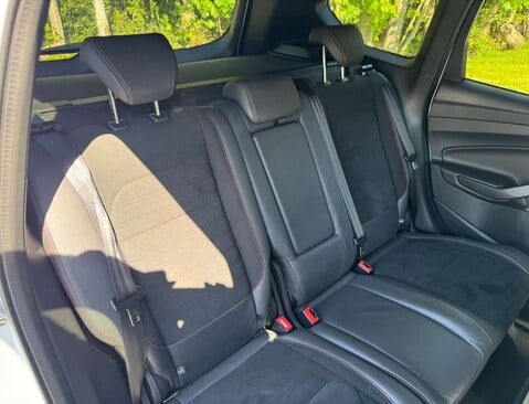 Ford Kuga 2.0 Kuga ST-Line TDCi 4x4 4WD 5dr 28