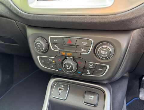 Jeep Compass 1.4 Compass Longitude MultiAir II 4x2 5dr 25