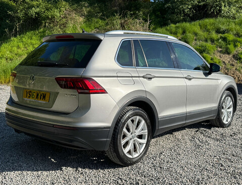 Volkswagen Tiguan 2.0 Tiguan SE Nav TDI BlueMotion Technology 5dr 3