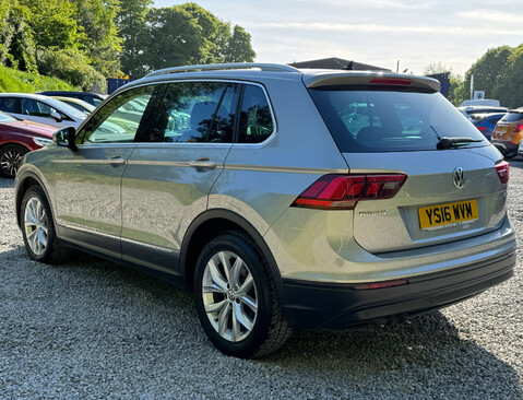 Volkswagen Tiguan 2.0 Tiguan SE Nav TDI BlueMotion Technology 5dr 5