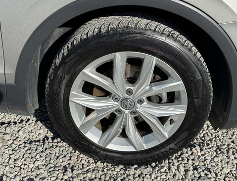 Volkswagen Tiguan 2.0 Tiguan SE Nav TDI BlueMotion Technology 5dr 7