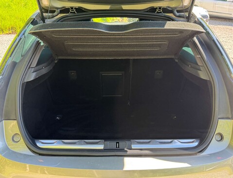 Citroen DS5 2.0 DS5 D Style HDi 5dr 6