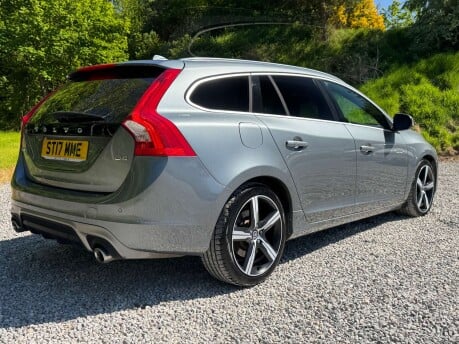 Volvo V60 2.0 V60 R-Design Luxury Nav D4 5dr 3