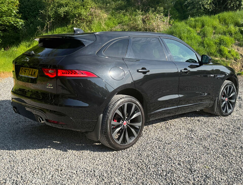 Jaguar F-Pace 3.0 F-PACE V6 S AWD D Auto 4WD 5dr 3