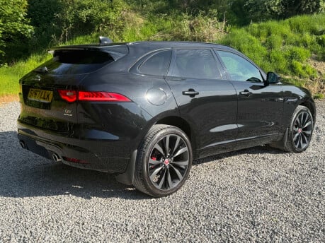 Jaguar F-Pace 3.0 F-PACE V6 S AWD D Auto 4WD 5dr 3