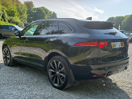 Jaguar F-Pace 3.0 F-PACE V6 S AWD D Auto 4WD 5dr 5