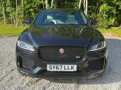 Jaguar F-Pace 3.0 F-PACE V6 S AWD D Auto 4WD 5dr 8