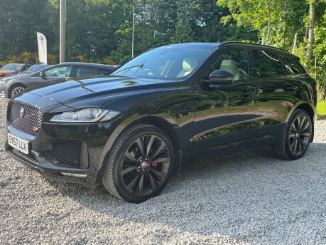 Jaguar F-Pace 3.0 F-PACE V6 S AWD D Auto 4WD 5dr 9