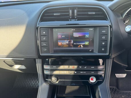 Jaguar F-Pace 3.0 F-PACE V6 S AWD D Auto 4WD 5dr 24