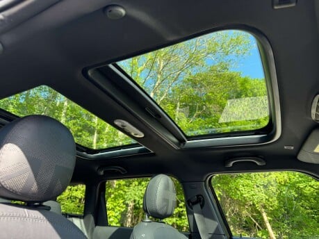 Mini Clubman 2.0 Clubman John Cooper Works A4 Auto 4WD 6dr 31
