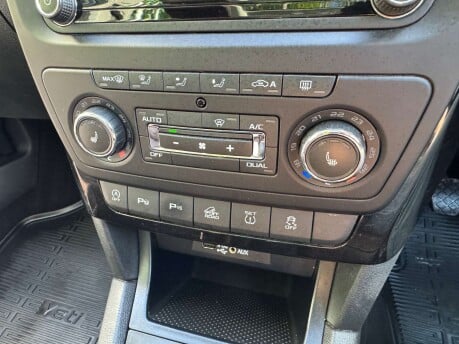 Skoda Yeti 2.0 Yeti Outdoor Laurin & Klement TDI SCR 4x4 4WD 5dr 25