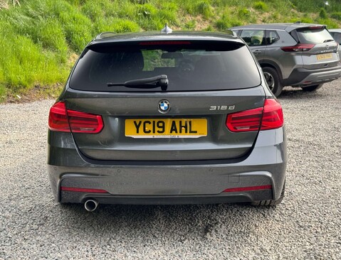 BMW 3 Series 2.0 318d M Sport Auto 5dr 4