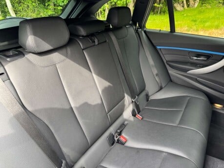 BMW 3 Series 2.0 318d M Sport Auto 5dr 15