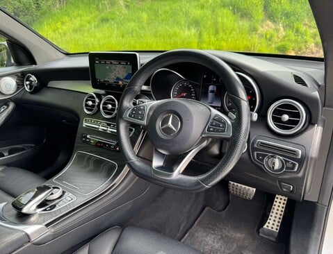 Mercedes-Benz GLC 2.1 GLC 250 D 4Matic AMG Line Premium+ Auto 4WD 5dr 19