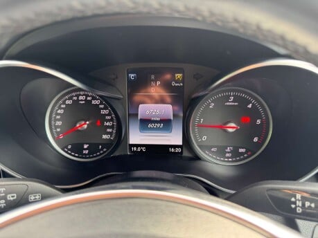 Mercedes-Benz GLC 2.1 GLC 250 D 4Matic AMG Line Premium+ Auto 4WD 5dr 25