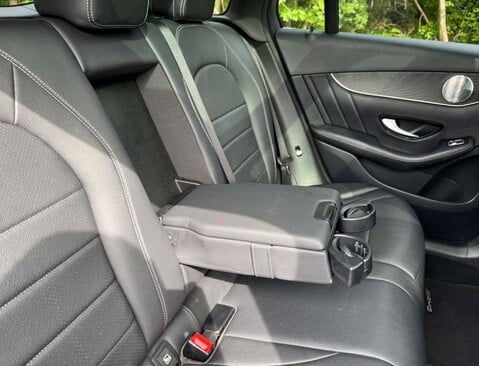 Mercedes-Benz GLC 2.1 GLC 250 D 4Matic AMG Line Premium+ Auto 4WD 5dr 35