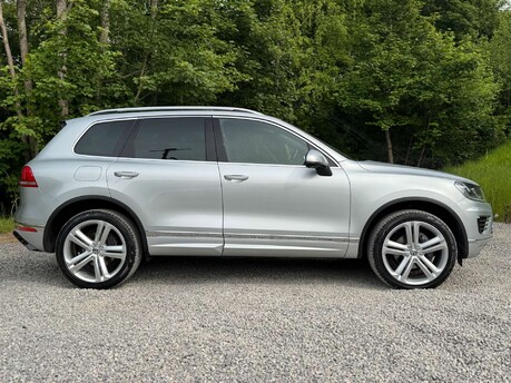 Volkswagen Touareg 3.0 Touareg V6 R-Line+ TDI BlueMotion Technology Auto 4WD 5dr