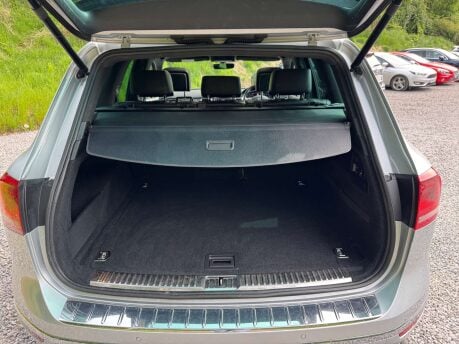 Volkswagen Touareg 3.0 Touareg V6 R-Line+ TDI BlueMotion Technology Auto 4WD 5dr 6
