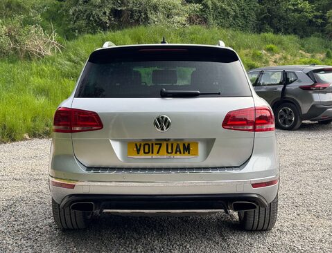 Volkswagen Touareg 3.0 Touareg V6 R-Line+ TDI BlueMotion Technology Auto 4WD 5dr 4