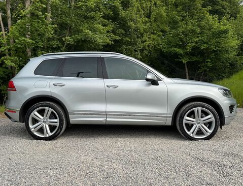 Volkswagen Touareg 3.0 Touareg V6 R-Line+ TDI BlueMotion Technology Auto 4WD 5dr 2