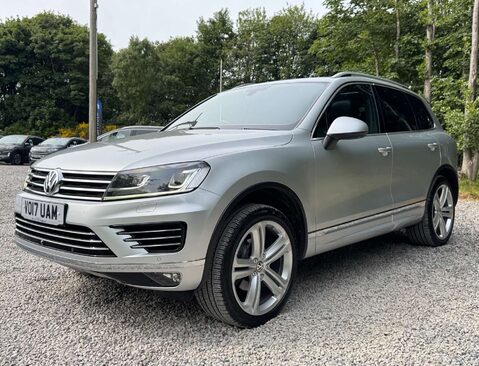 Volkswagen Touareg 3.0 Touareg V6 R-Line+ TDI BlueMotion Technology Auto 4WD 5dr 12