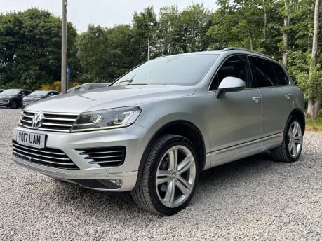 Volkswagen Touareg 3.0 Touareg V6 R-Line+ TDI BlueMotion Technology Auto 4WD 5dr 12