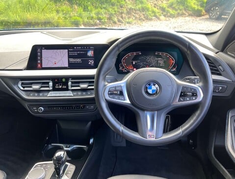 BMW 1 Series 1.5 118I M Sport Auto 5dr 25
