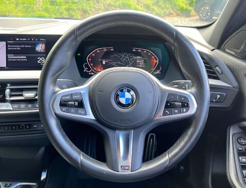 BMW 1 Series 1.5 118I M Sport Auto 5dr 26