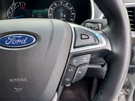 Ford Edge 2.0 Edge Titanium TDCi 4WD 5dr 37