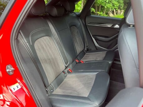 Audi Q3 2.0 Q3 Black Edition TFSI Quattro Semi-Auto 4WD 5dr 18