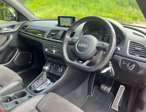 Audi Q3 2.0 Q3 Black Edition TFSI Quattro Semi-Auto 4WD 5dr 28