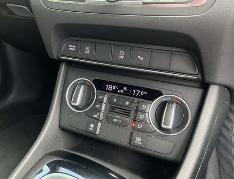 Audi Q3 2.0 Q3 Black Edition TFSI Quattro Semi-Auto 4WD 5dr 32