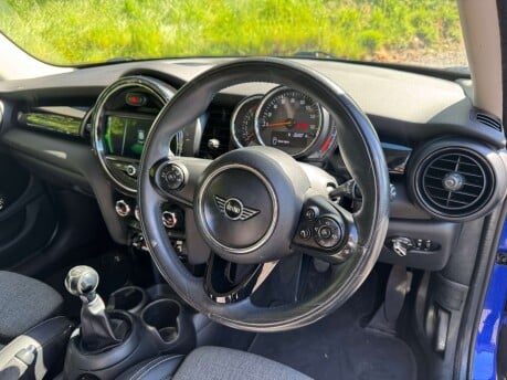 Mini Hatch 1.5 Cooper 5dr 8