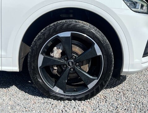 Audi Q5 2.0 Q5 Black Edition 40 TDI Quattro Semi-Auto 4WD 5dr 9