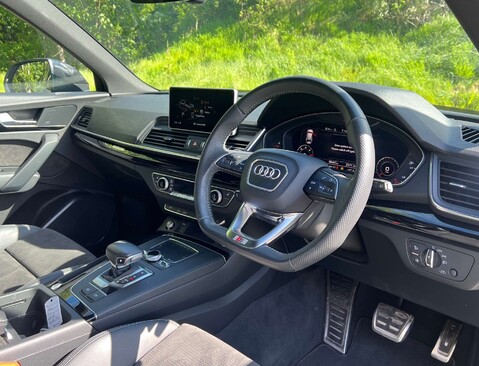Audi Q5 2.0 Q5 Black Edition 40 TDI Quattro Semi-Auto 4WD 5dr 13