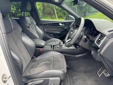 Audi Q5 2.0 Q5 Black Edition 40 TDI Quattro Semi-Auto 4WD 5dr 14