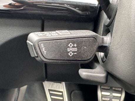Audi Q5 2.0 Q5 Black Edition 40 TDI Quattro Semi-Auto 4WD 5dr 23