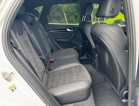Audi Q5 2.0 Q5 Black Edition 40 TDI Quattro Semi-Auto 4WD 5dr 31