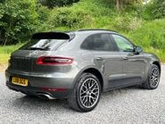 Porsche Macan 2.0 Macan Semi-Auto 4WD 5dr 2