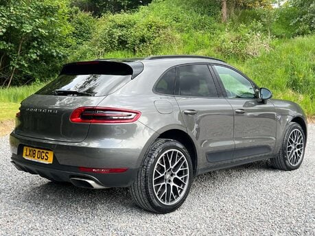 Porsche Macan 2.0 Macan Semi-Auto 4WD 5dr