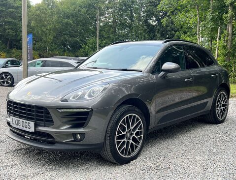 Porsche Macan 2.0 Macan Semi-Auto 4WD 5dr 7