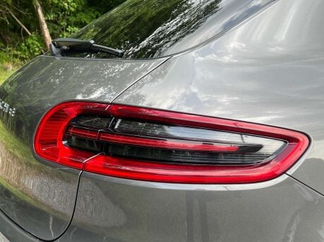 Porsche Macan 2.0 Macan Semi-Auto 4WD 5dr 10